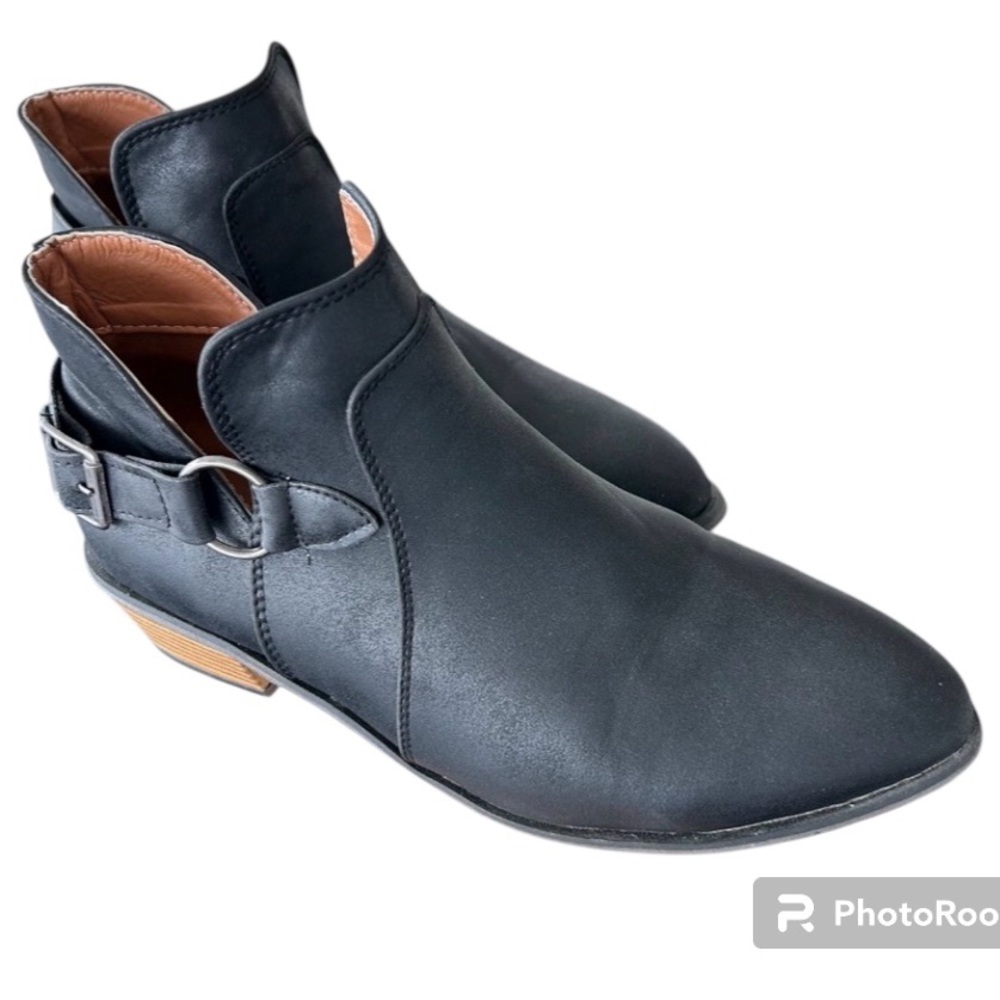 Black Matt Boots